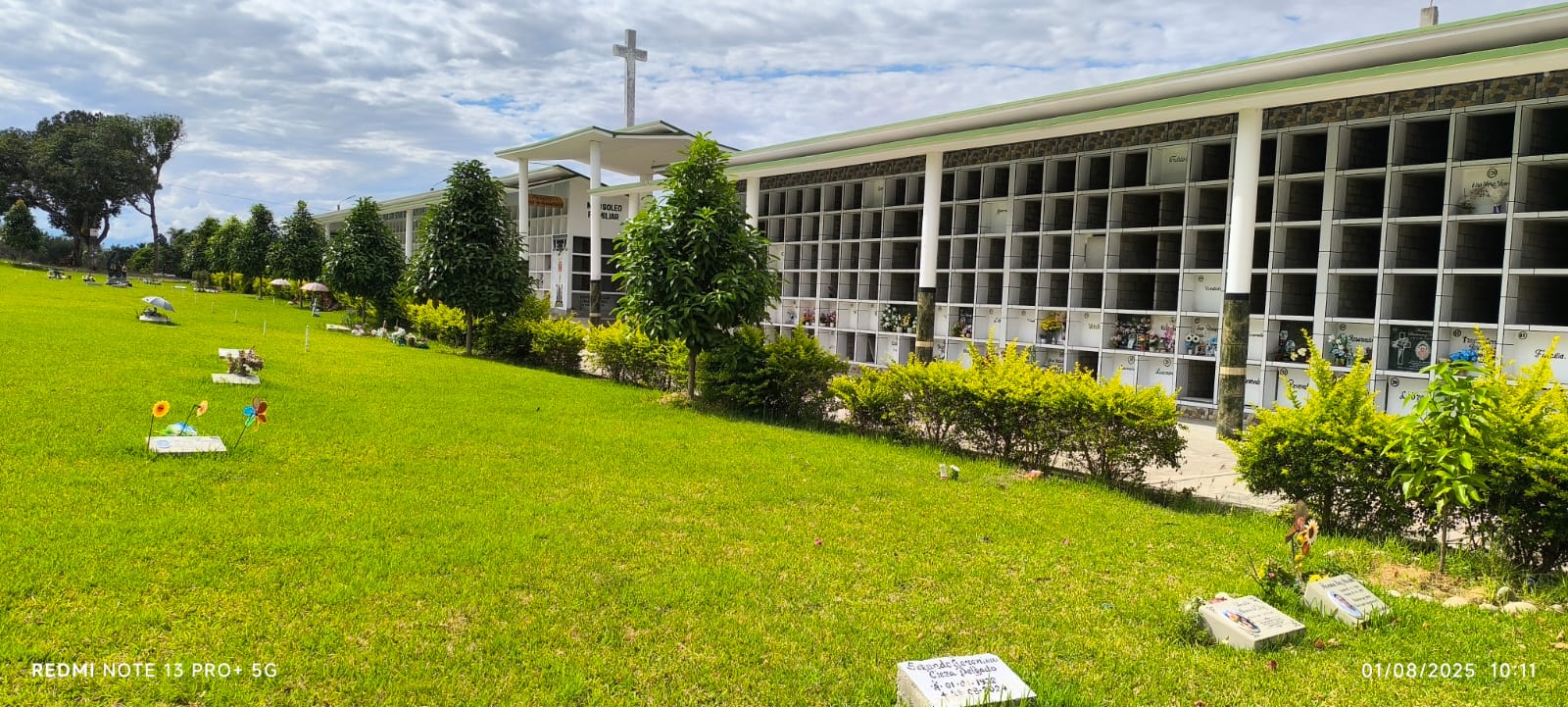 Jardines y pabellones del camposanto